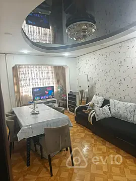 Satılır 4 otaqlı köhnə tikili 100 m² — Bakı, Xətai 4 otaq 100.00 m²
