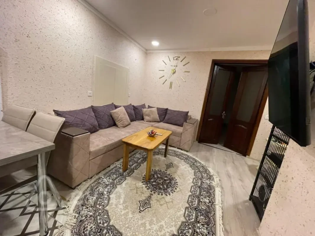 Kirayə verilir 2 otaqlı köhnə tikili 40 m²