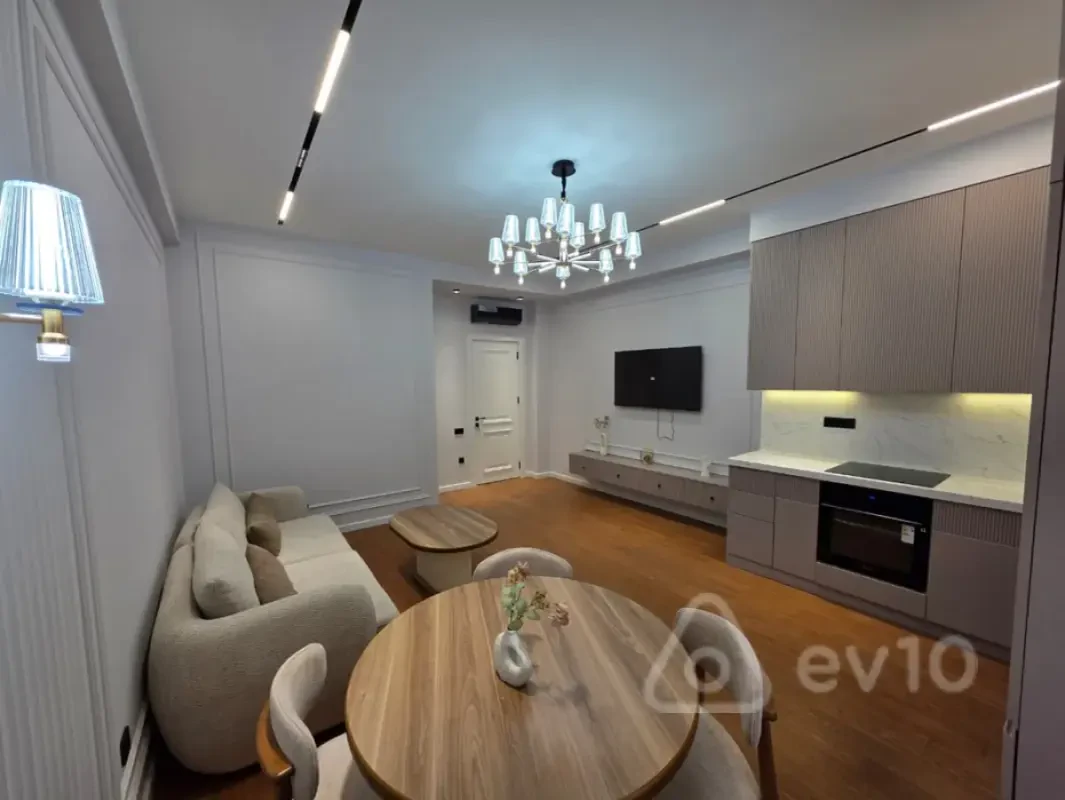 Satılır 2 otaqlı yeni tikili 76 m²