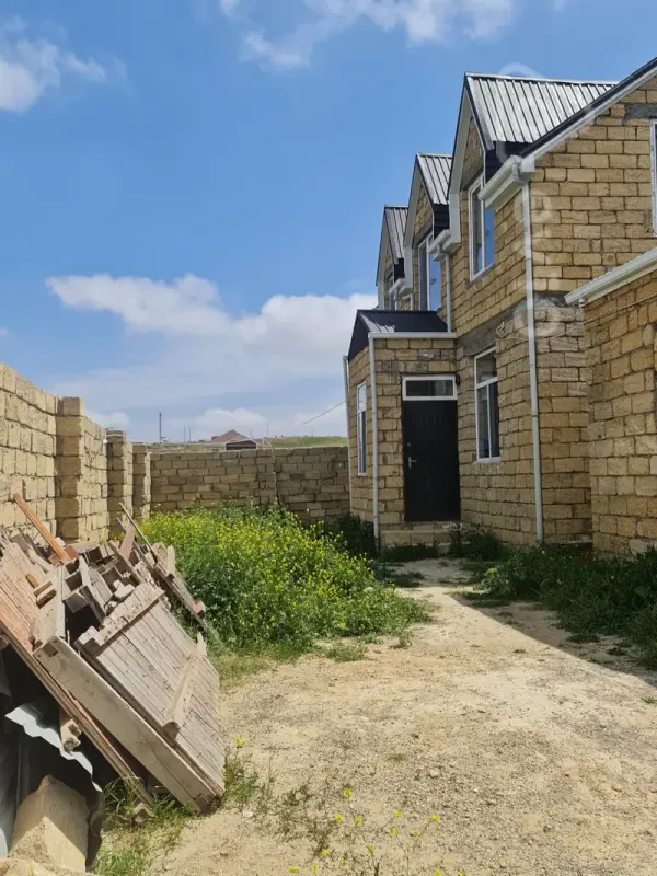 Satılır 3 otaqlı həyət evi 120 m²