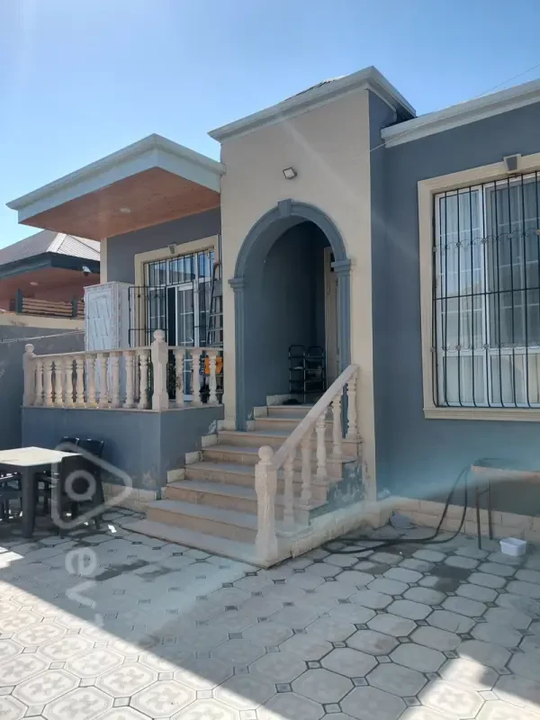 Satılır 4 otaqlı həyət evi 90 m²