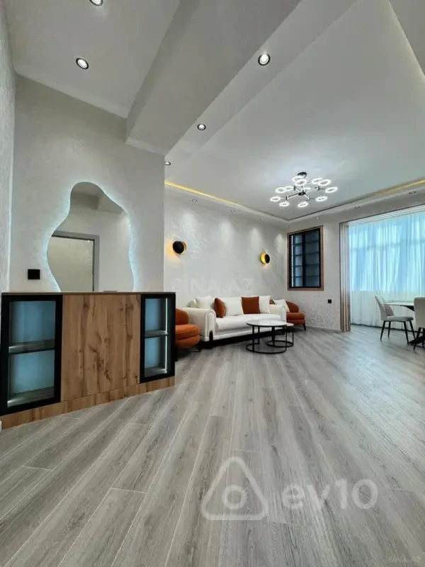 Kirayə verilir 2 otaqlı yeni tikili 80 m²