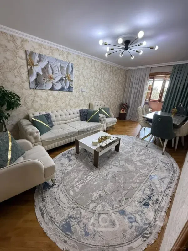Kirayə verilir 2 otaqlı yeni tikili 75 m²