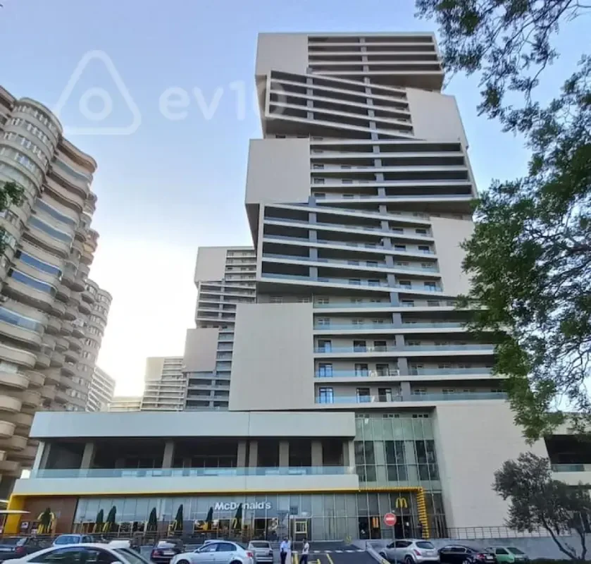Kirayə verilir 3 otaqlı yeni tikili 111 m²