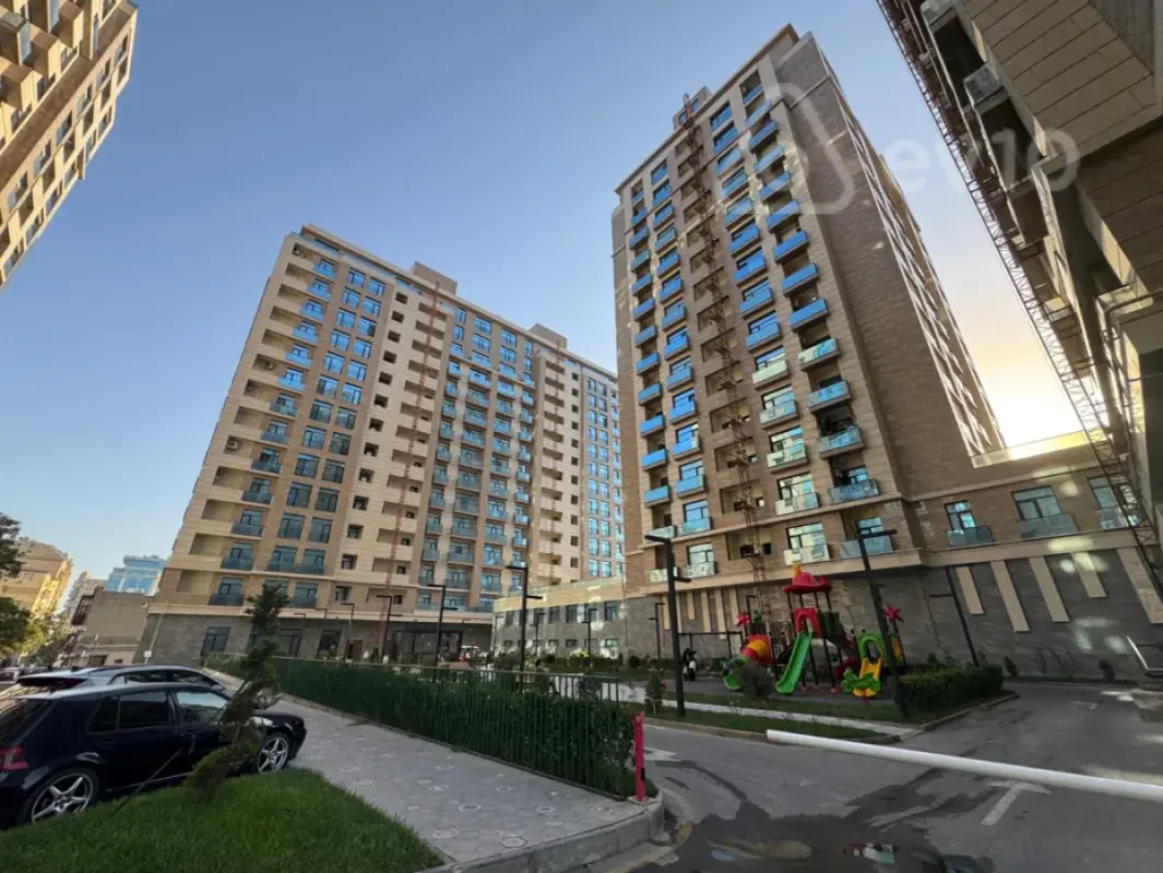 Kirayə verilir 2 otaqlı yeni tikili 70 m²