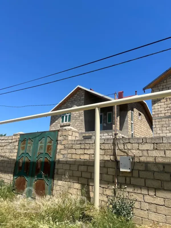 Satılır 5 otaqlı həyət evi 156.7 m²