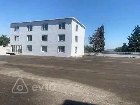 Kirayə verilir mənzil 5700 m² — Bakı, Binəqədi 5700.00 m²