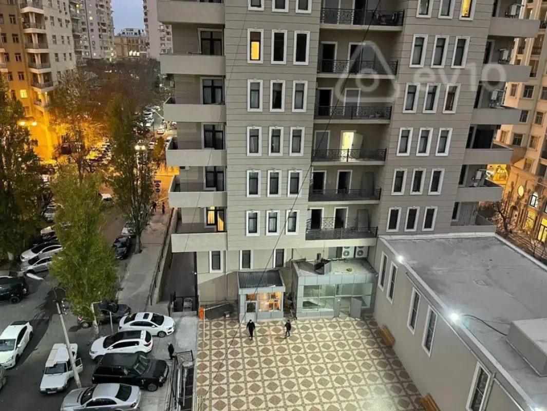 Kirayə verilir 3 otaqlı yeni tikili 80 m²