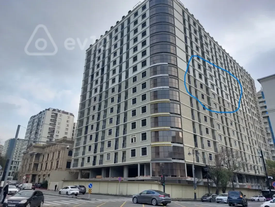 Satılır 2 otaqlı yeni tikili 113 m²