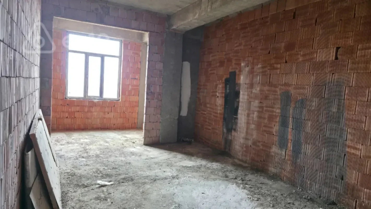 Satılır 2 otaqlı yeni tikili 72 m²