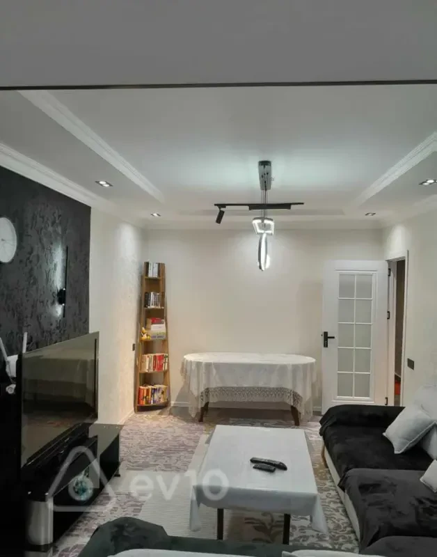 Satılır 3 otaqlı köhnə tikili 62 m²