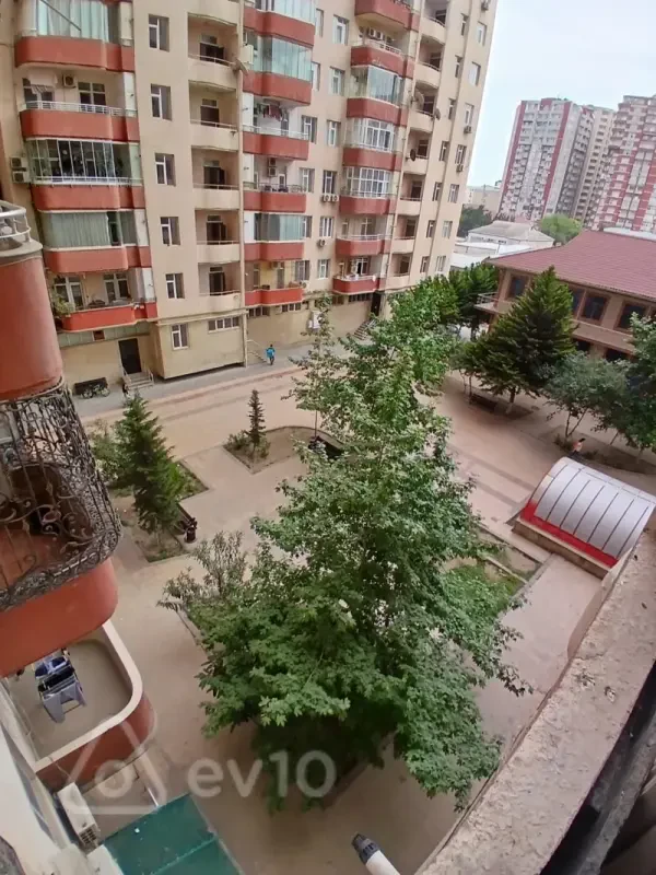 Kirayə verilir 2 otaqlı yeni tikili 100 m²