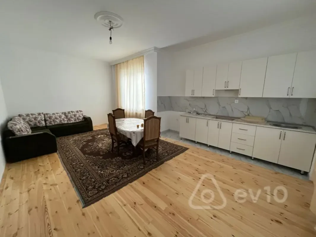 Kirayə verilir 4 otaqlı həyət evi 110 m²