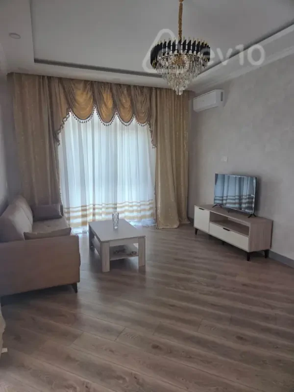Kirayə verilir 3 otaqlı yeni tikili 95 m²