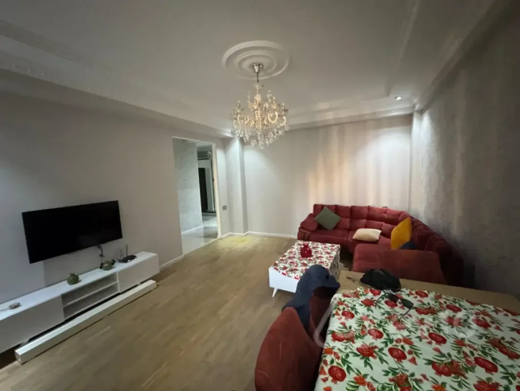 Kirayə verilir 2 otaqlı yeni tikili 70 m²