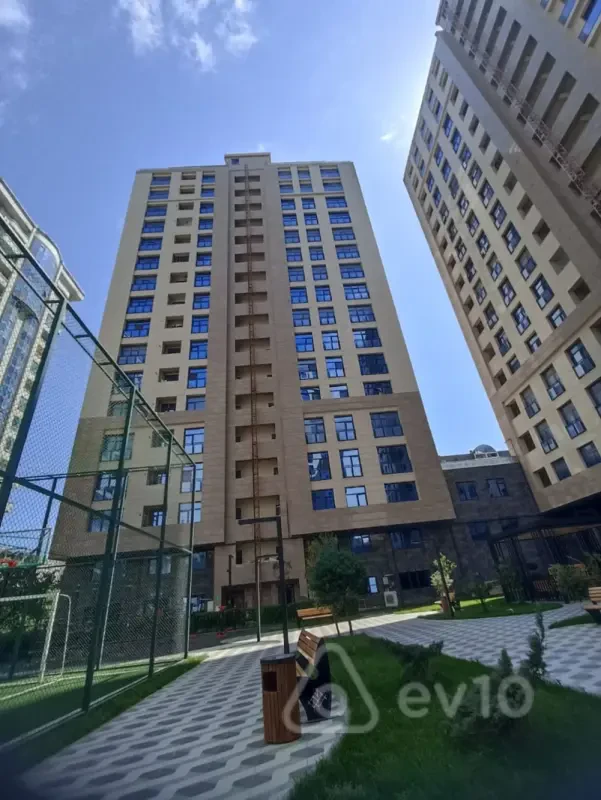 Satılır 4 otaqlı yeni tikili 197 m²