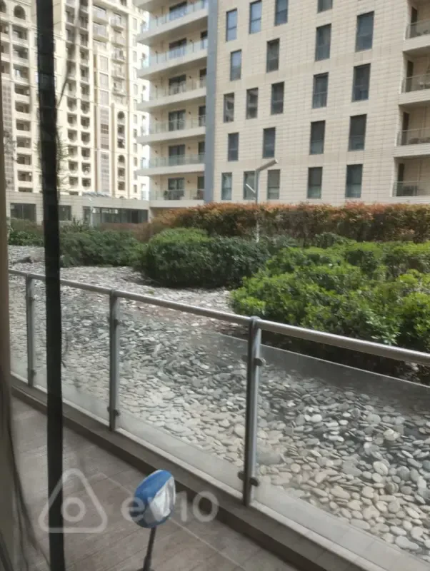 Kirayə verilir 3 otaqlı yeni tikili 175 m²