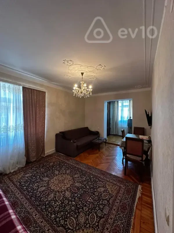 Satılır 1 otaqlı köhnə tikili 31 m²