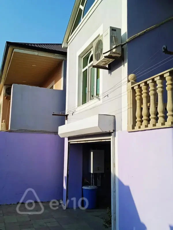 Kirayə verilir 4 otaqlı həyət evi 139 m²
