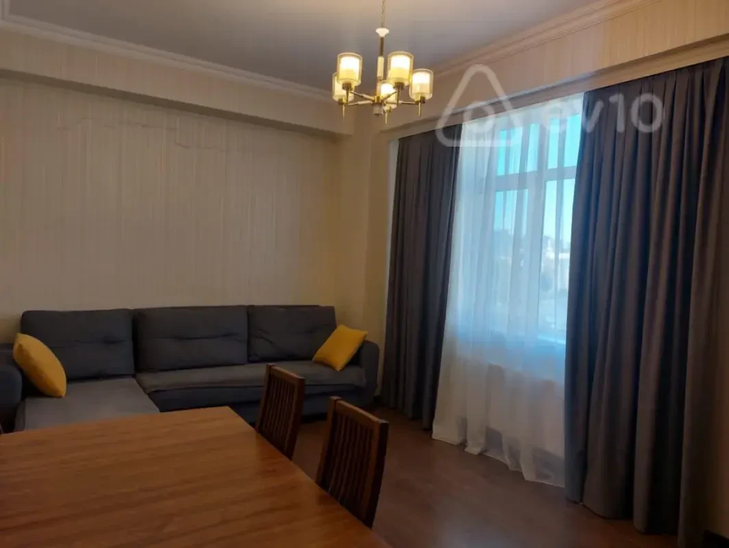 Kirayə verilir 3 otaqlı yeni tikili 85 m²