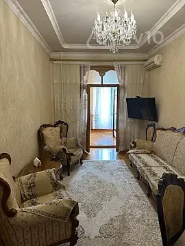 Satılır 3 otaqlı köhnə tikili 75 m² — Bakı, Nərimanov 3 otaq 75.00 m²