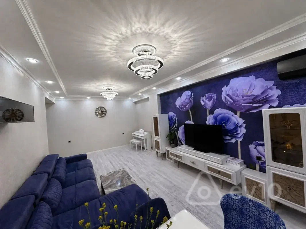 Satılır 3 otaqlı yeni tikili 100 m²