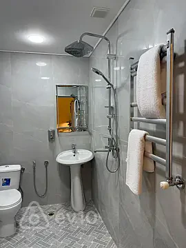 Kirayə verilir 1 otaqlı köhnə tikili 50 m² — Bakı, Səbail 1 otaq 50.00 m²
