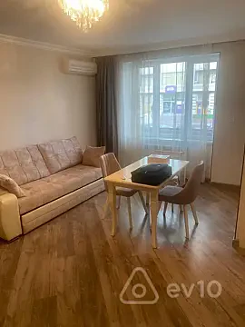 Kirayə verilir 1 otaqlı köhnə tikili 35 m² — Bakı, Yasamal 1 otaq 35.00 m²