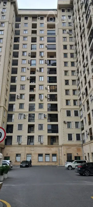 Kirayə verilir 3 otaqlı yeni tikili 100 m²