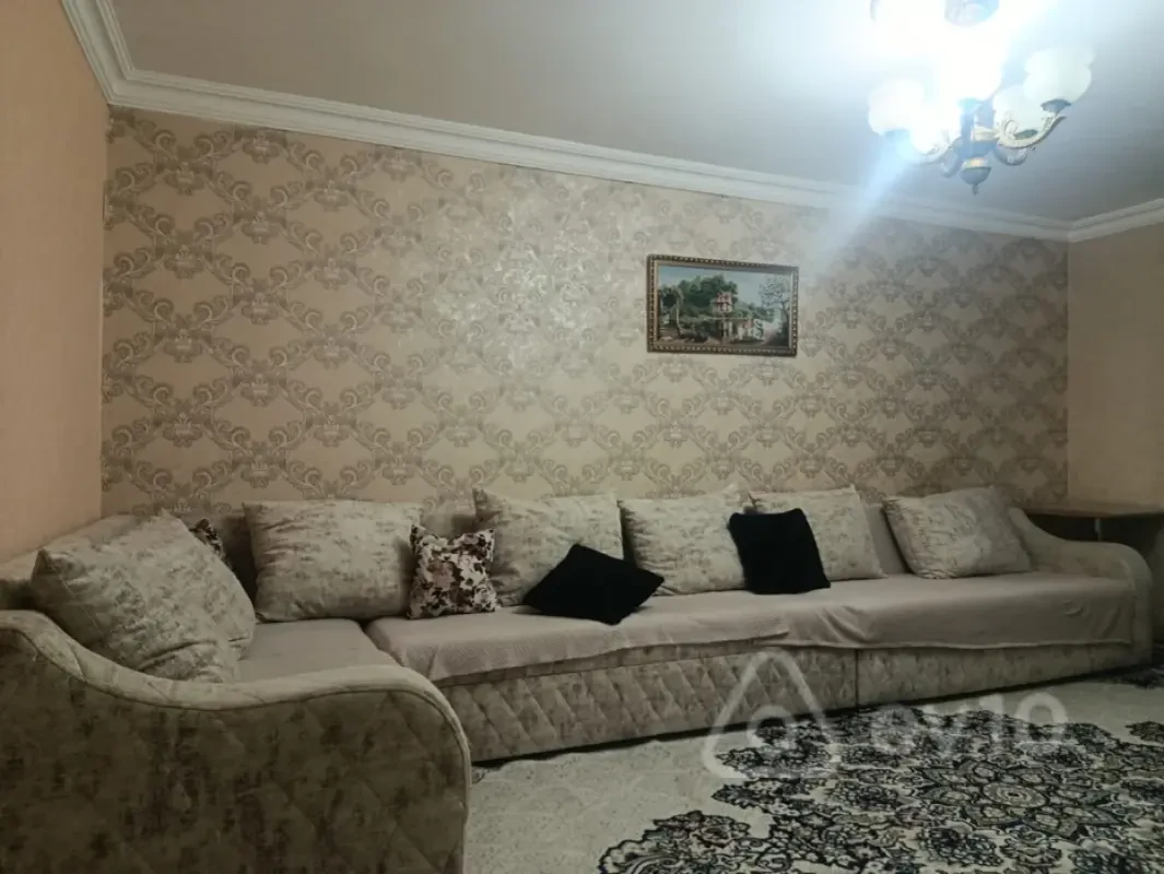 Kirayə verilir 2 otaqlı köhnə tikili 45 m²