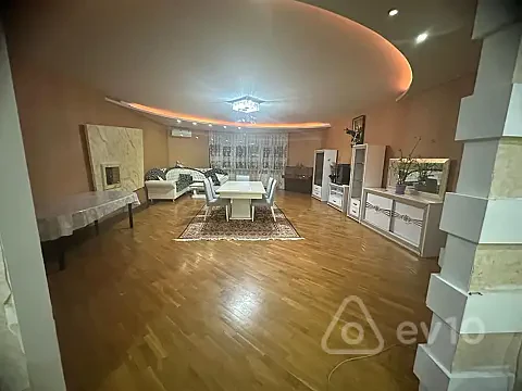 Kirayə verilir 3 otaqlı yeni tikili 200 m² — Bakı, Nərimanov 3 otaq 200.00 m²