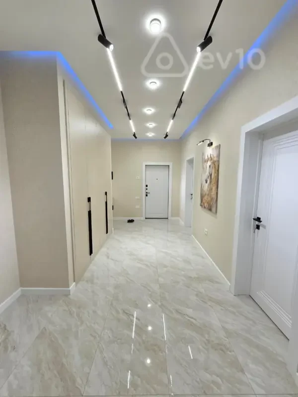 Satılır 3 otaqlı yeni tikili 139 m²
