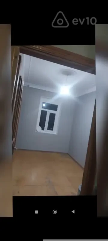 Kirayə verilir 2 otaqlı köhnə tikili 55 m²