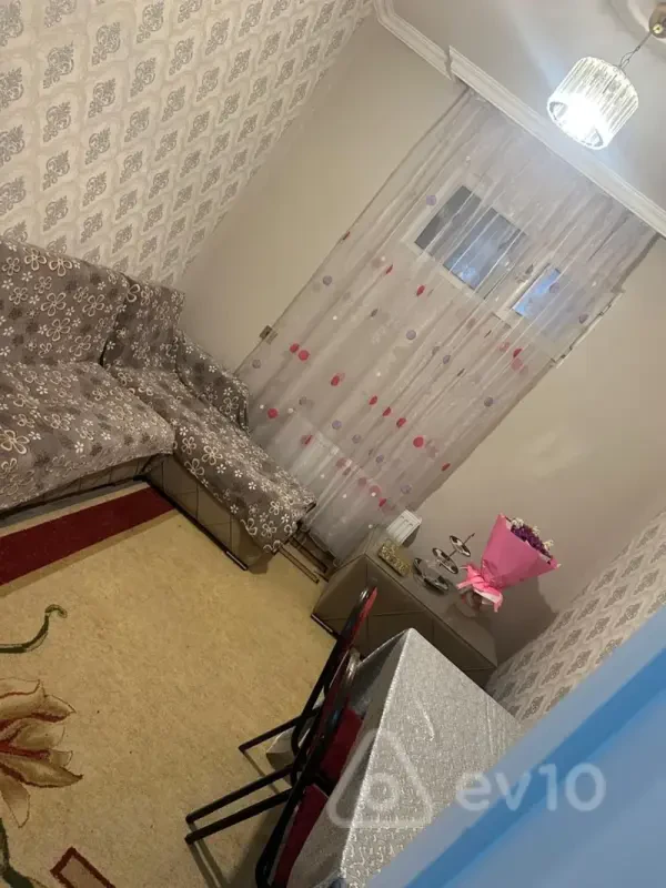 Kirayə verilir 2 otaqlı həyət evi 60 m²