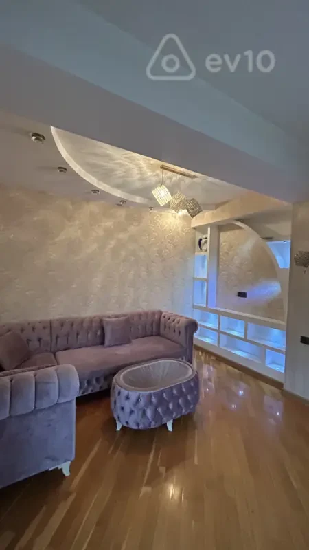 Kirayə verilir 3 otaqlı yeni tikili 75 m²
