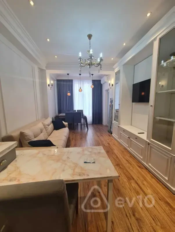 Kirayə verilir 2 otaqlı yeni tikili 60 m²