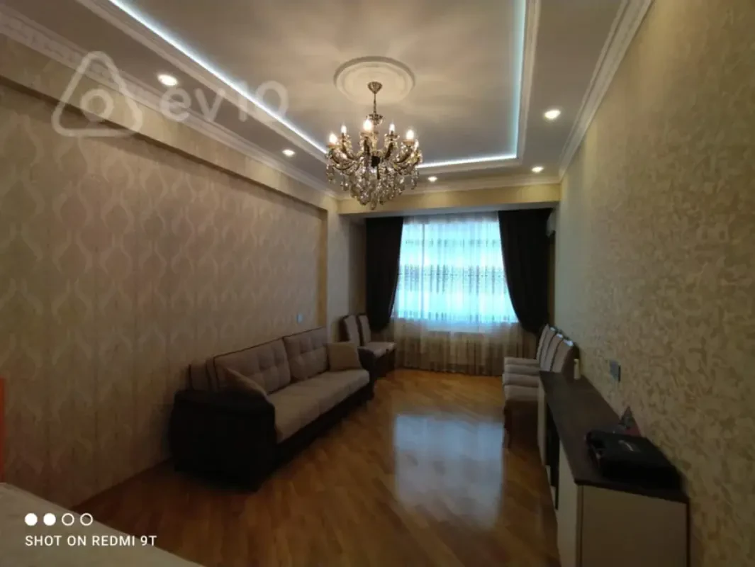 Kirayə verilir 2 otaqlı yeni tikili 60 m²