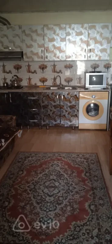 Kirayə verilir 1 otaqlı həyət evi 62 m²