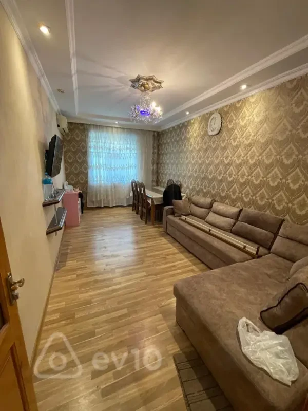 Kirayə verilir 3 otaqlı köhnə tikili 50 m²
