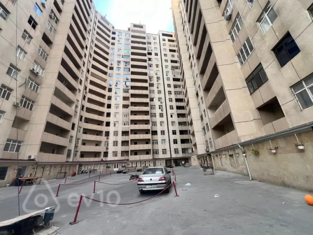 Satılır 3 otaqlı yeni tikili 184 m²
