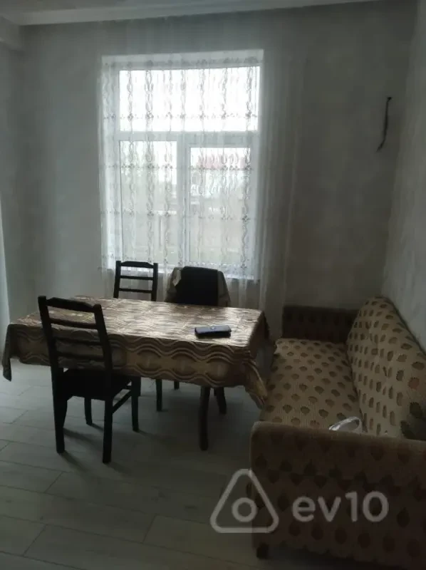 Kirayə verilir 2 otaqlı yeni tikili 53 m²