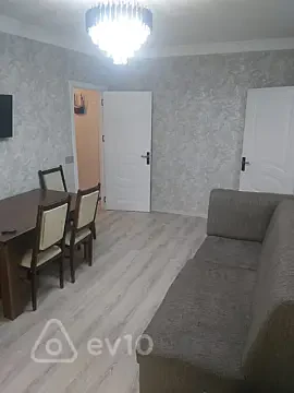Kirayə verilir 3 otaqlı köhnə tikili 70 m² — Bakı, Nizami 3 otaq 70.00 m²