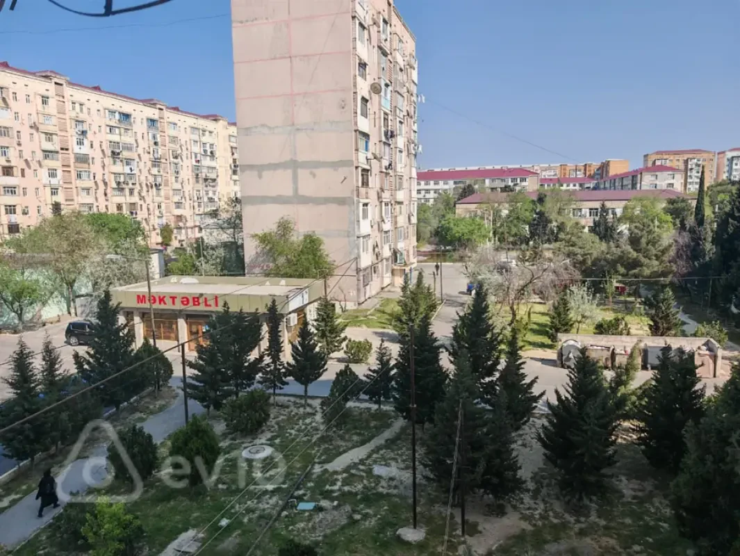 Kirayə verilir 2 otaqlı köhnə tikili 58 m²