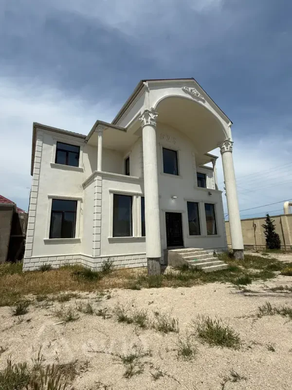 Satılır 6 otaqlı həyət evi 320 m²