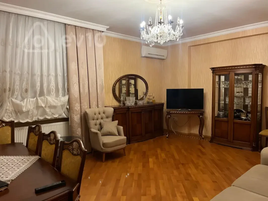 Kirayə verilir 2 otaqlı yeni tikili 100 m²