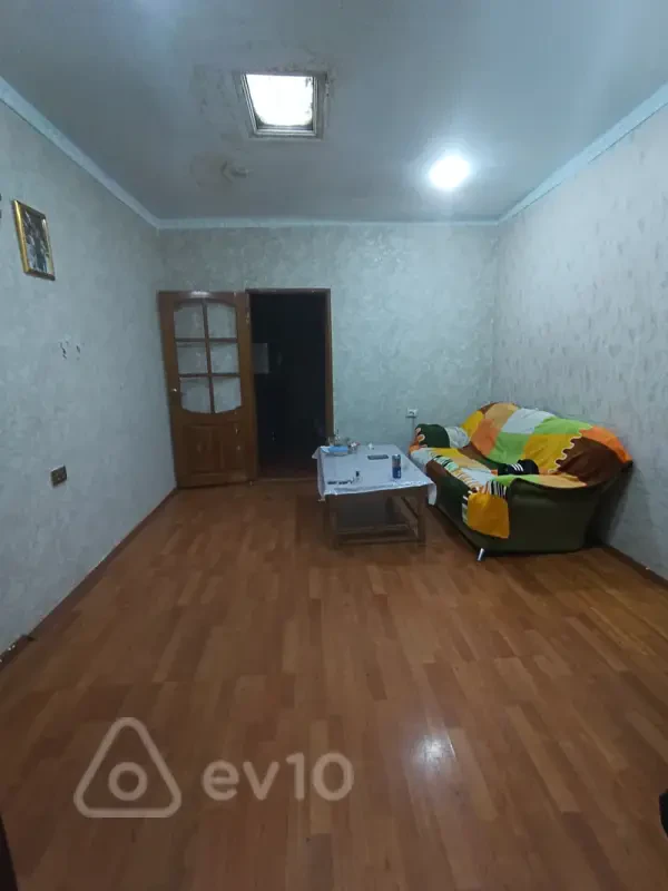 Satılır 2 otaqlı həyət evi 38 m²