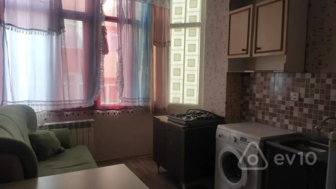 Kirayə verilir 1 otaqlı yeni tikili 30 m²