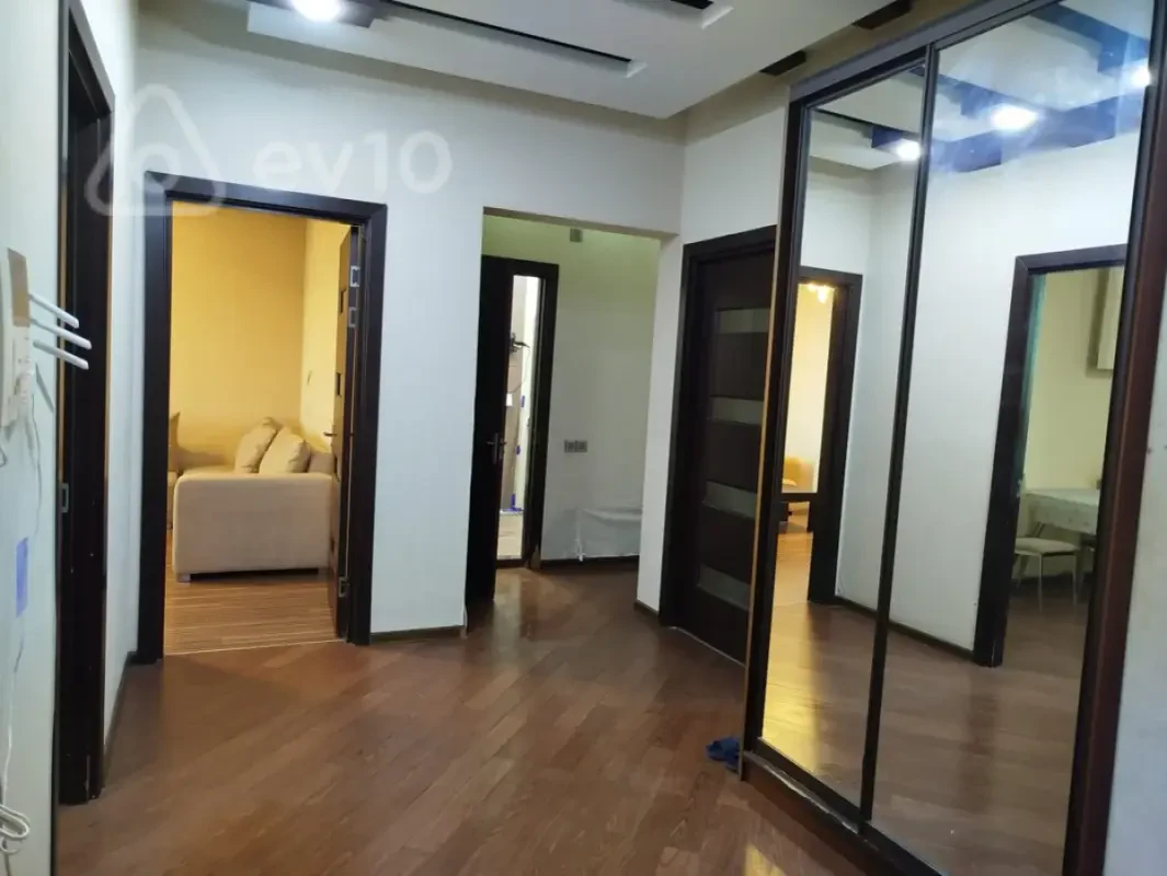 Kirayə verilir 3 otaqlı yeni tikili 110 m²