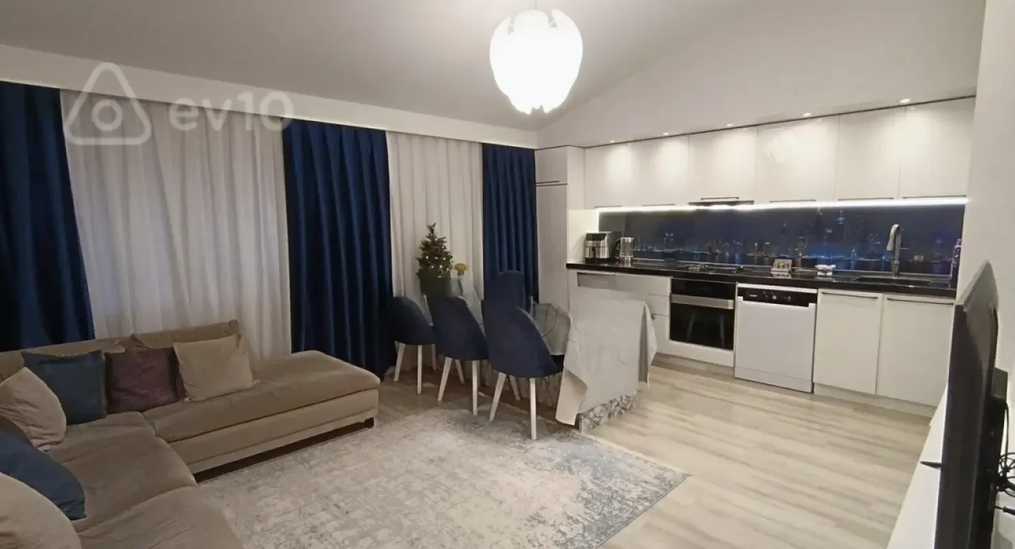 Satılır 3 otaqlı yeni tikili 70 m²