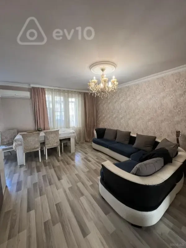Kirayə verilir 3 otaqlı köhnə tikili 80 m²